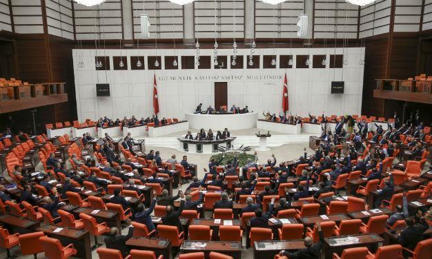 Secret vote on lifting Turkish MPs’ immunities postponed to May