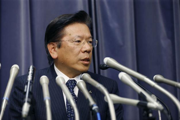 Mitsubishi Motors says manipulated fuel economy tests, shares tumble