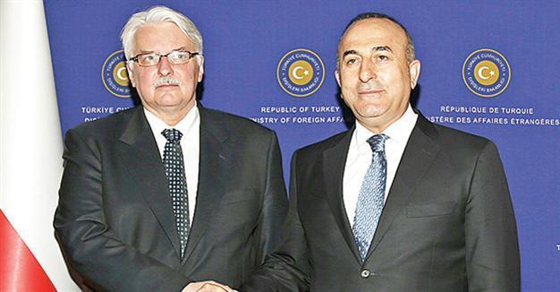 Turkey calls on EU to release 3 billion-euro fund for Syrian refugees