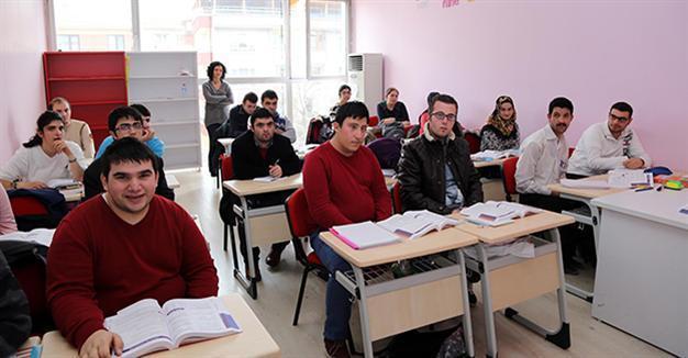Turkish state to employ 40,000 disabled people in 2016