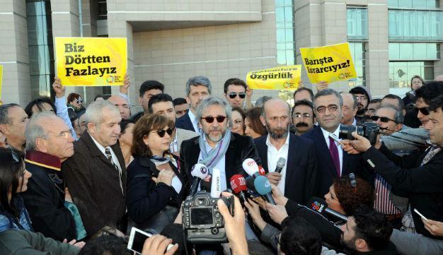 Court rejects merger of Turkish journalists’ case with main intel trucks case