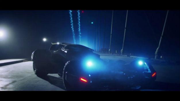 VIDEO: Batmobile crosses Istanbul’s third bridge in Turkish Airlines advert