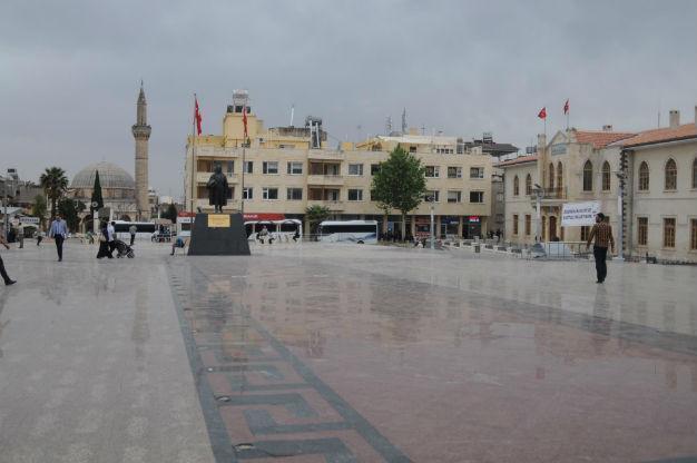 Residents flee Turkey’s Kilis as ISIL rockets continue to hit border province