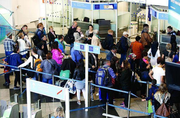 Ankara hopes to meet remaining five criteria for EU visa liberalization within weeks