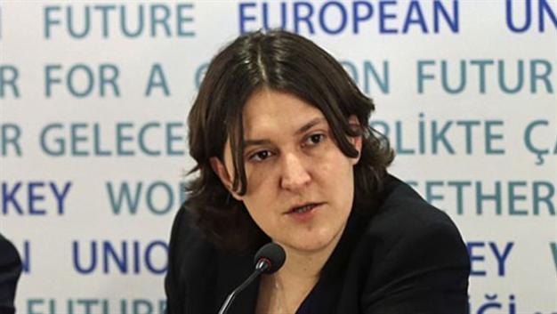 Visa-free travel for Turkish citizens not possible in short-term, says EP’s Piri