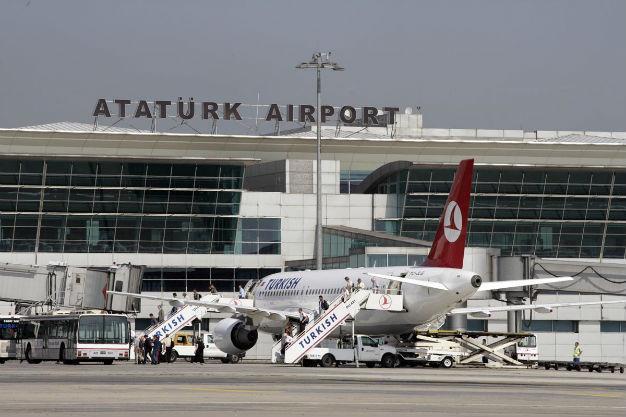 Turkish airports to serve 200 million passengers this year: Minister