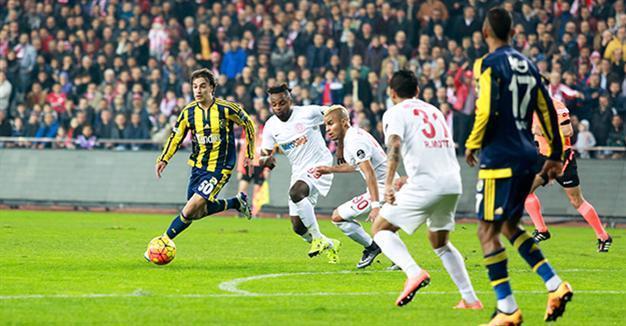 Fener plays Lokomotiv in tense Euro game