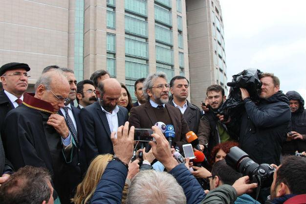 Cumhuriyet journalists sentenced to five years for revealing state secrets
