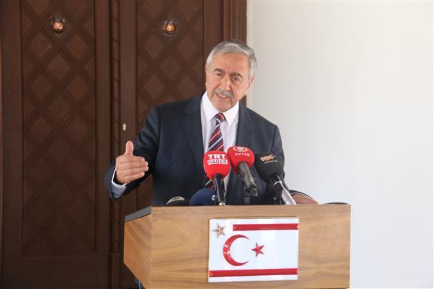 Turkish Cypriot leader hopes for united Cyprus in 2016