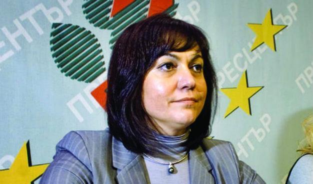 Bulgarian Socialists pick first female leader