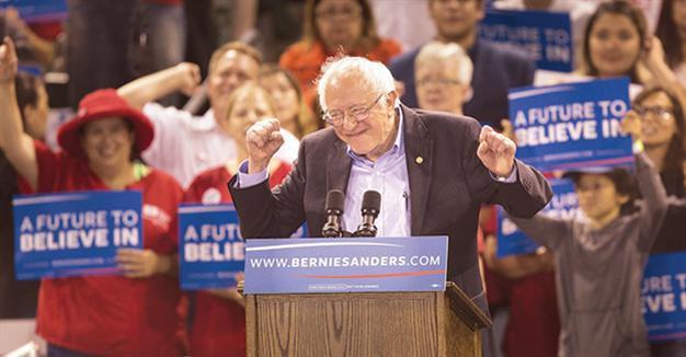 Clinton claims Kentucky, Sanders takes Oregon in Democratic duel