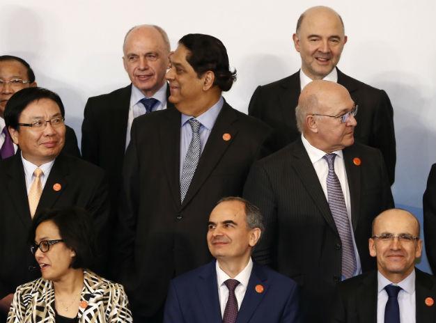 G-20 nations pledge all tools to lift growth