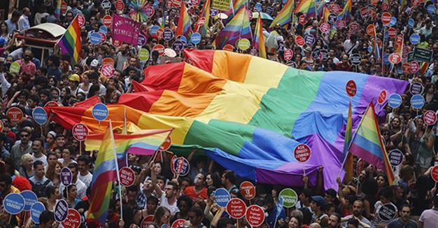 Volunteers crowdfund this year’s Istanbul LGBTI Pride Week