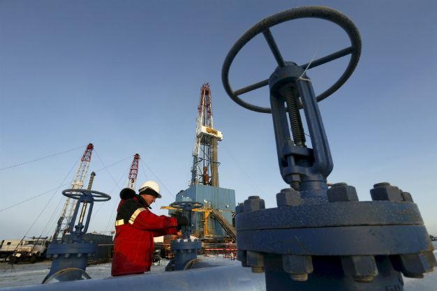Oil prices rise to highest since October 2015 on Nigerian outages, Goldman forecast