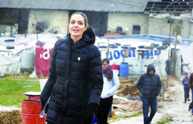 Jolie says refugee system breaking down