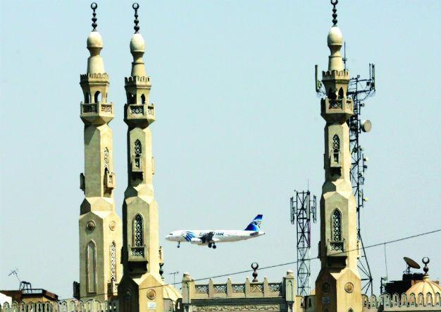 Egypt president says no theory favoured on EgyptAir crash