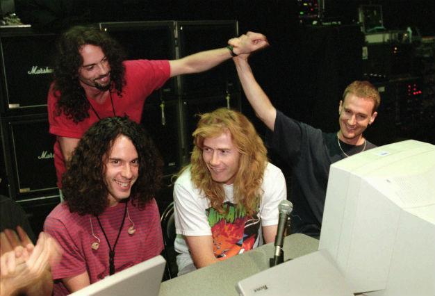 Former Megadeth drummer dies after collapsing during Los Angeles gig