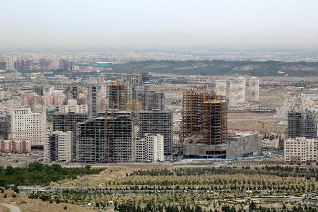 Property sales to foreigners fall by over 14 percent in April