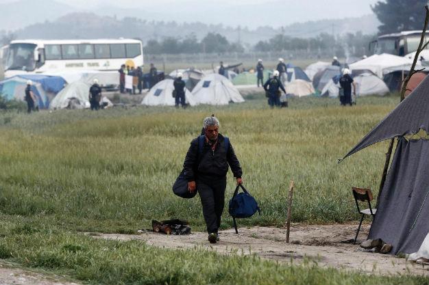 Bulgaria to put more barbed wire along Turkish border, says PM