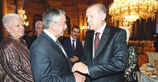 Akıncı invites counterpart back to Cyprus talks table