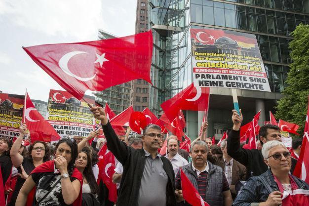 Ankara warns Berlin over Armenian bill