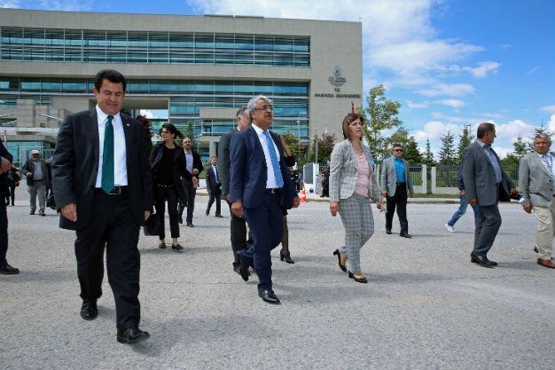 HDP, CHP MPs appeal to annul bill scrapping immunities