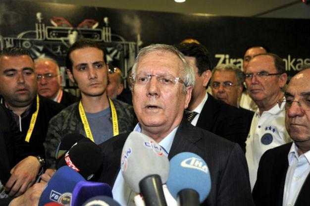 Fenerbahçe chairman says Galatasaray won 2000 UEFA Cup with Gülens prayers