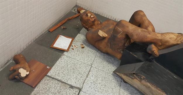 İzmir municipality pledges to re-erect naked ‘Musician’ statue