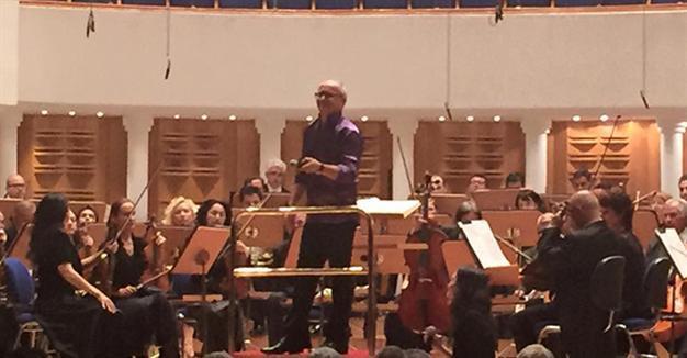 World-famous conductor Lindberg livens up Swedish National Day in Ankara
