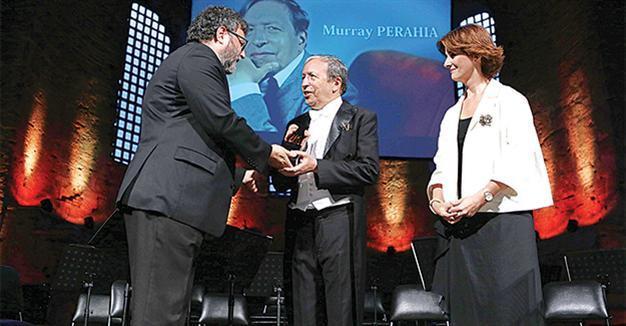 Lifetime Achievement Award presented to Perahia