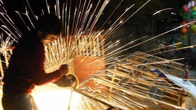 Turkish industrial production slows in April