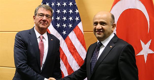 Turkish, US defense ministers discuss security issues
