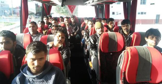Turkish sergeants detained over human smuggling