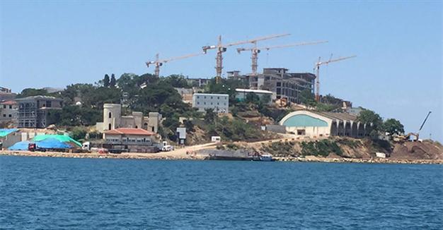 CHP stages zoning protest on Yassıada