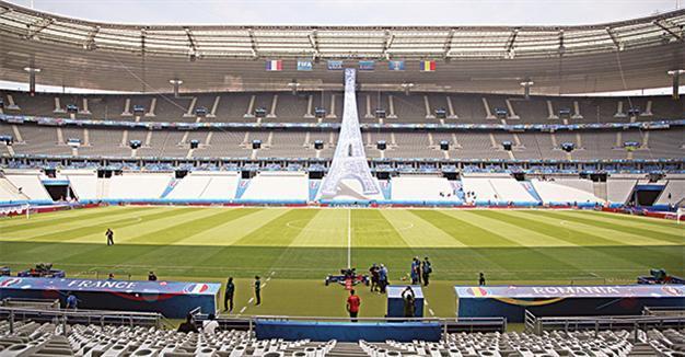 Spotlight back on pitch for expanded Euros