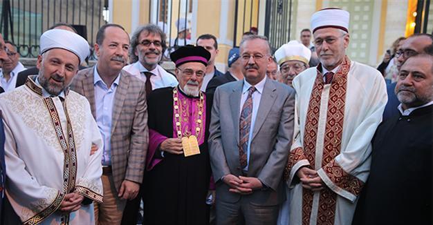 Chief Rabbi attends iftar fast-breaking meal held by Edirne Synagogue