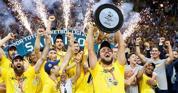 Fenerbahçe claims basketball league