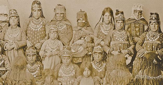 Postcards of Turkish-Armenian history