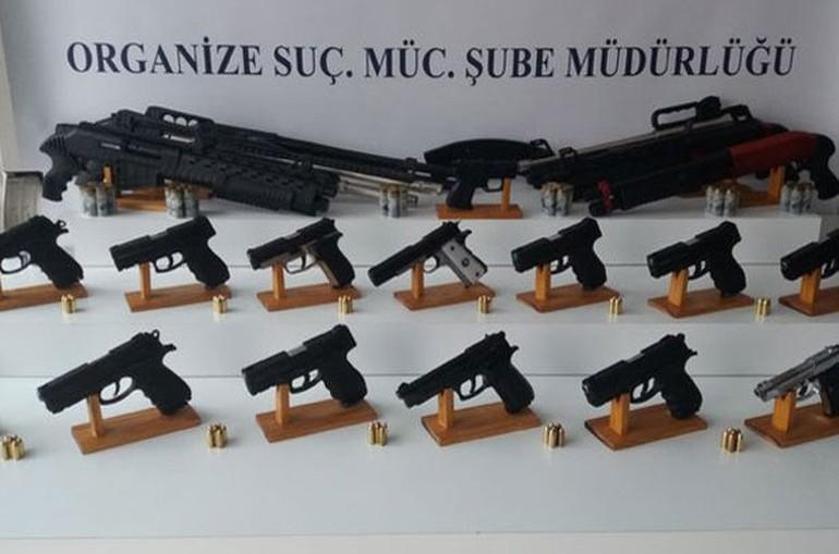 Istanbul police seize guns at anti-drug association linked to ISIL