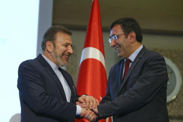 Turkey, Iran ink two key protocols to boost economic, trade ties
