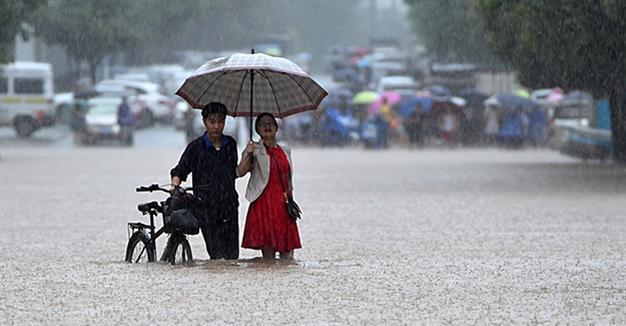 Heavy flooding in China leaves 181 dead or missing