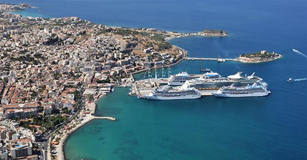 With sector in ruins, a tourist-free summer for Turkey