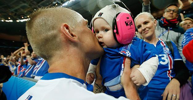 Turkish social media swoons over Euro 2016 phenomenon, Icelandic baby ‘Yanakson’
