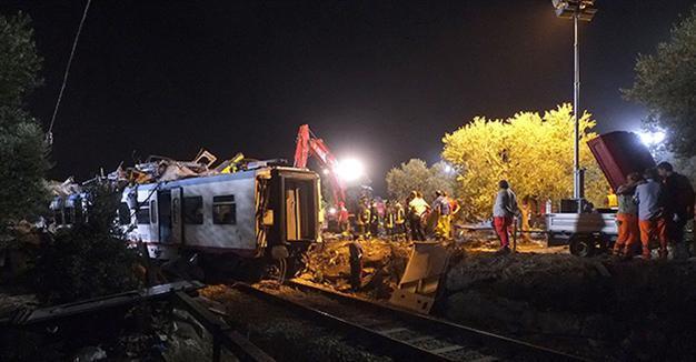 Mourners identify dead in Italy train collision