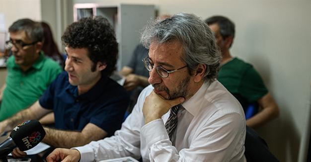 Dündar honored with CPJ’s int’l press freedom award