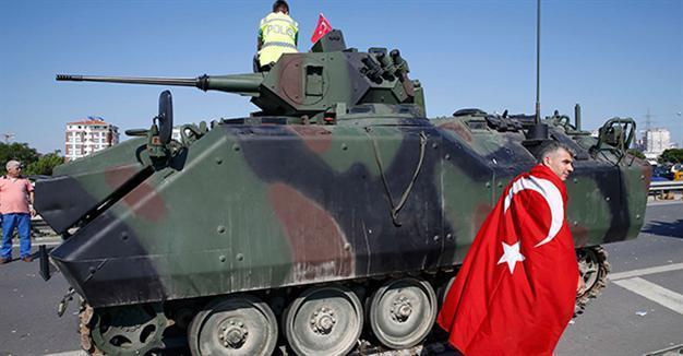S&P downgrades Turkeys sovereign credit rating after failed coup attempt