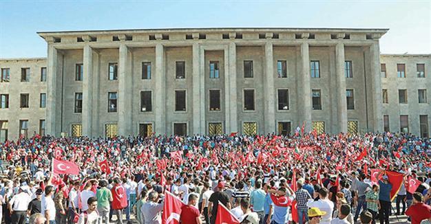 Turkish business world condemns attempted coup