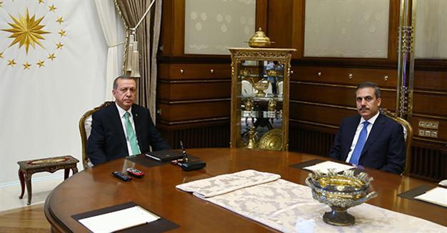 President Erdoğan meets intel chief Hakan Fidan