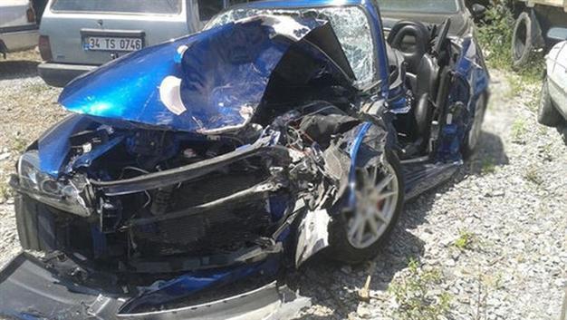 Famous Turkish actor badly wounded in car crash broadcast live on Periscope