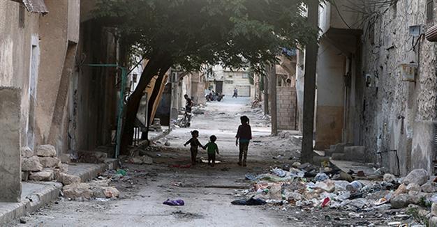 Syria, Russia sign deals worth 850 mln euros to restore Syrian infrastructure: RIA
